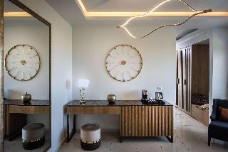 Matheo Villas & Suites