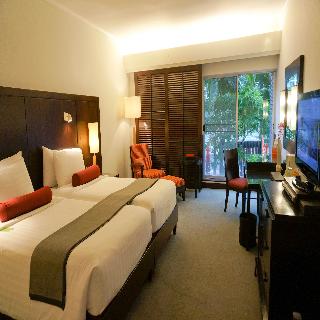 Room thumbnail 6