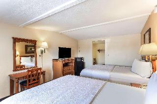 2 Queen Beds Non-Smoking