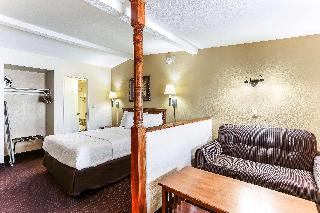 1 Queen Bed Suite Non-Smoking