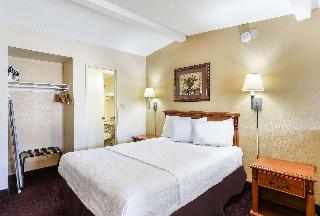 1 Queen Bed Suite Non-Smoking