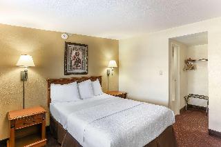 1 Queen Bed Non-Smoking