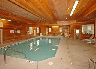 Pool
 di Comfort Suites Linn County Fairground and Expo