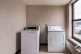 Econo Lodge Andrews AFB
