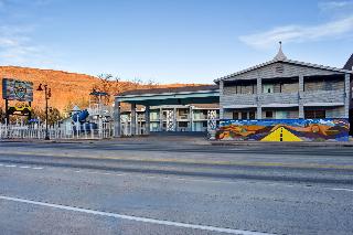 Expedition Lodge