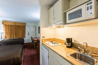 2 Double Beds, Efficiency, Nonsmoking