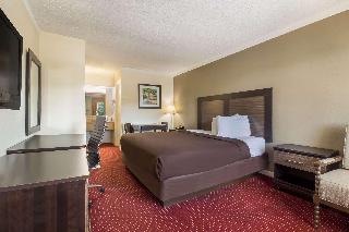 1 King Bed, Efficiency, Nonsmoking