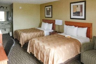 2 Double Beds, Smoking