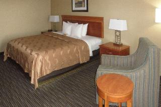 1 King Bed, Nonsmoking