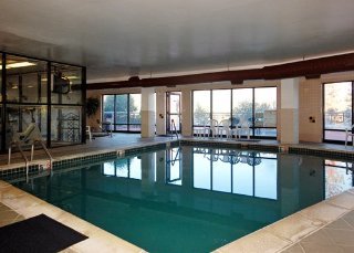 Pool
 di Comfort Suites Summit County