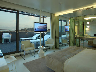 Room
 di The Mirror Barcelona