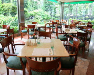 Restaurant
 di National