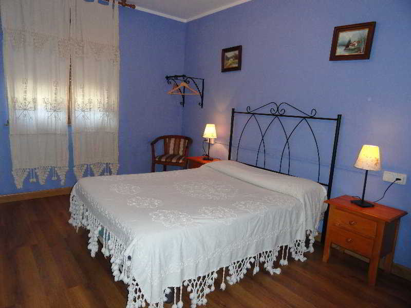 Room
 di Azabache Susierra