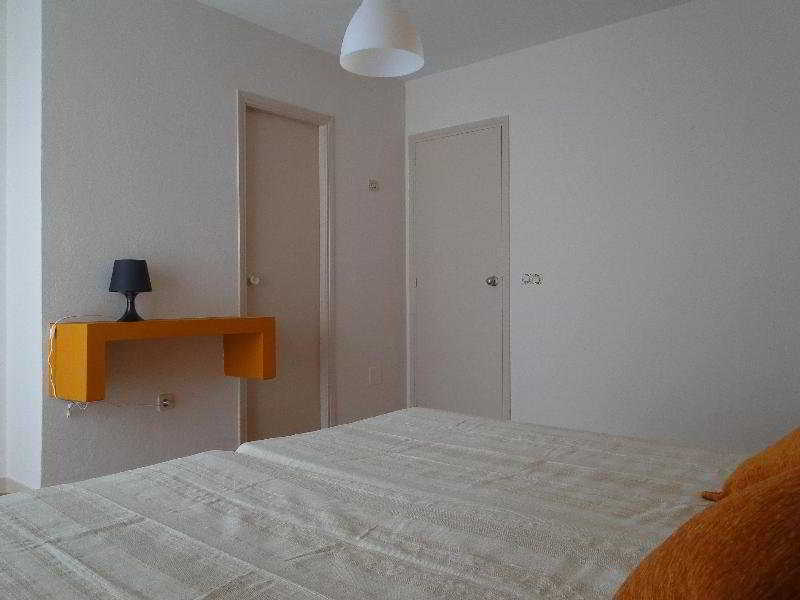 Room thumbnail 3