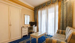 Room Room