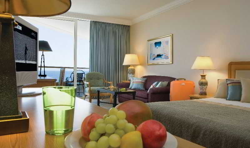 Room
 di Isrotel Royal Gardens All Suites Hotel