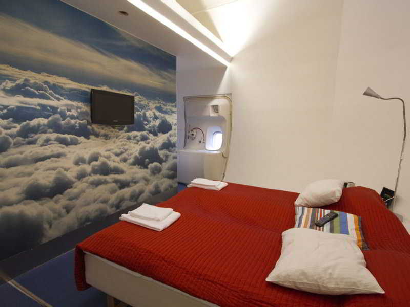 Jumbo Stay (Airplane Hotel) - Zimmer