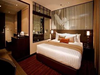 Room thumbnail 4