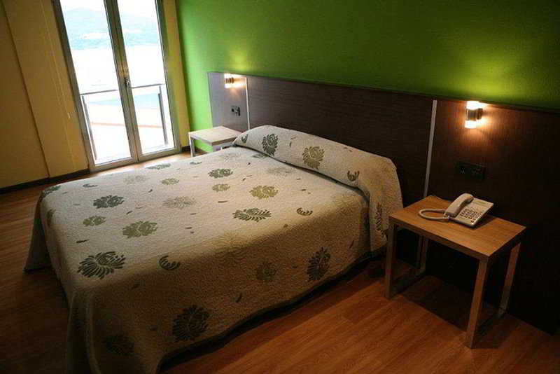 Room
 di As Hortensias