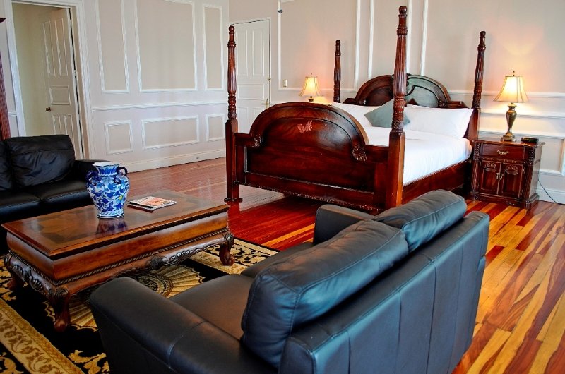 Room
 di Hotel Grand Tara San Jose