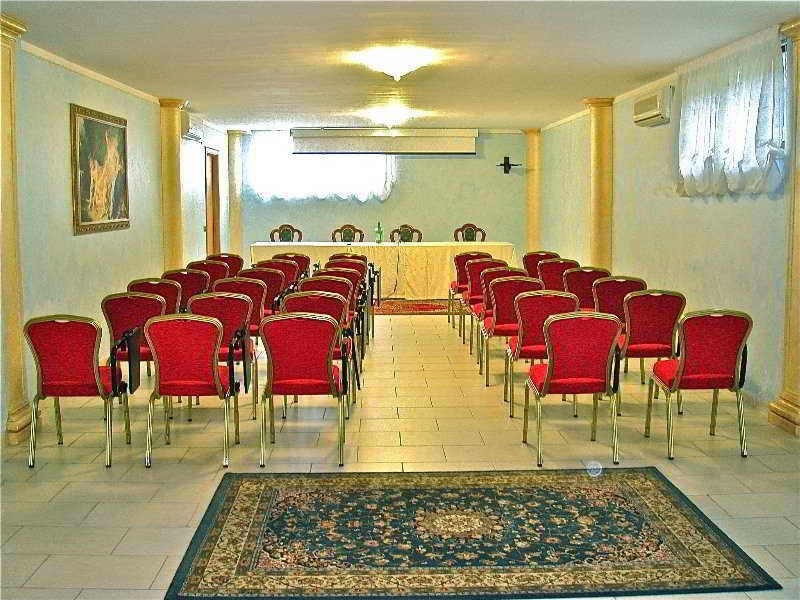 Conferences
 di Parco Serrone
