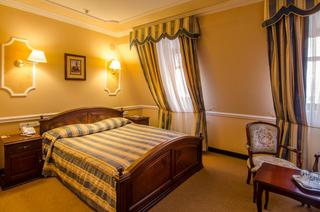 Room thumbnail 1