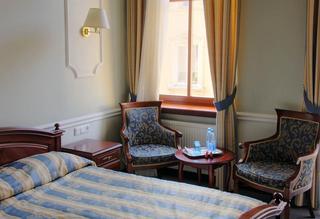 Room thumbnail 12