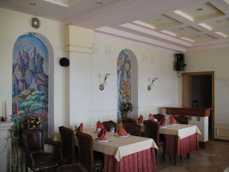 Restaurant
 di Royal Park Hotel