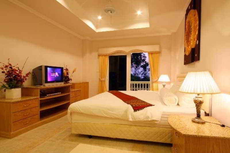 Room thumbnail 1