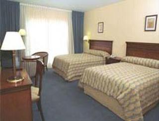 Room thumbnail 4