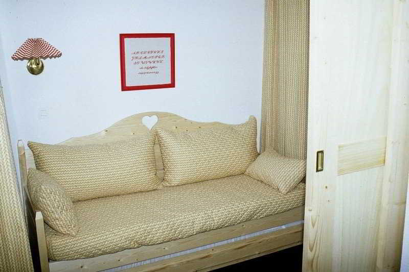 Room
 di Constelation Foret Blanche