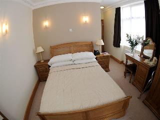 The Old Mill Hotel & Lodge, Bath