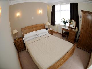 The Old Mill Hotel & Lodge, Bath