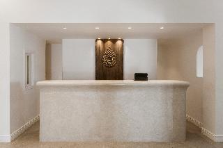Aqua Luxury Suites