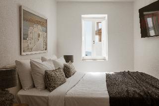 Aqua Luxury Suites