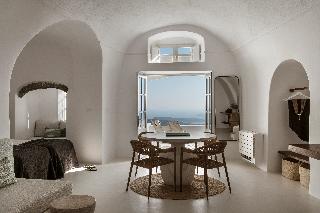 Aqua Luxury Suites