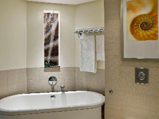 Family Suite, Club Millésime Access, 1 Queen Bed And 2 Single Beds, Balcony City View