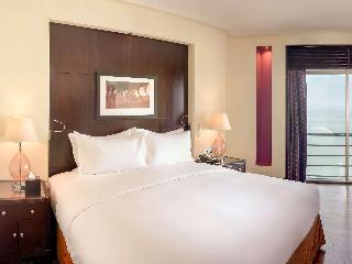 Family Suite, Club Millésime Access, 1 Queen Bed And 2 Single Beds, Balcony City View