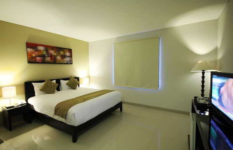 Room thumbnail 9