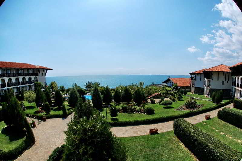 General view thumbnail 12