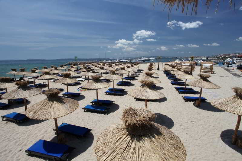 Beach thumbnail 8