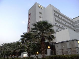 https://photos.hotelbeds.com/giata/14/147190/147190a_hb_a_002.jpg