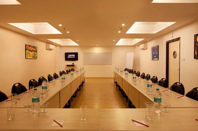 Conferences
 di Red Fox Hotel East Delhi