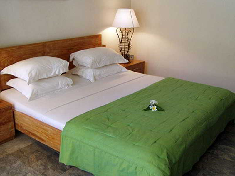 Room thumbnail 6