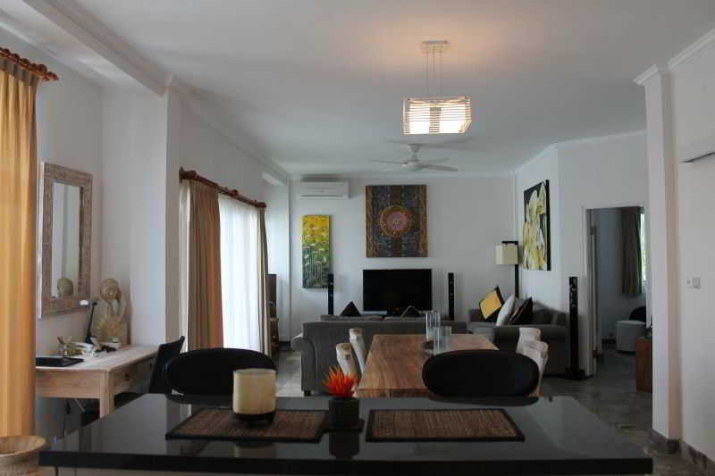 Room thumbnail 9