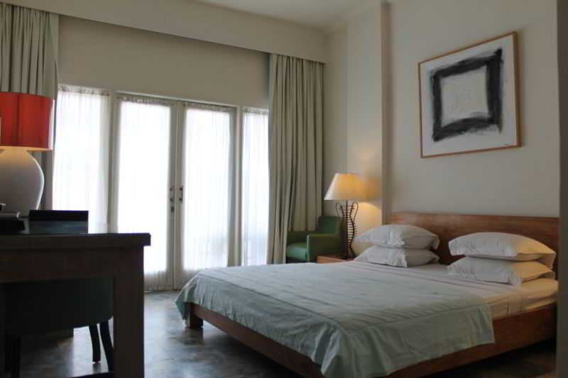 Room thumbnail 16