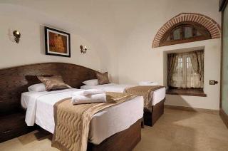 Cesme Kanuni Kervansaray