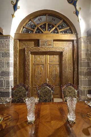 Cesme Kanuni Kervansaray