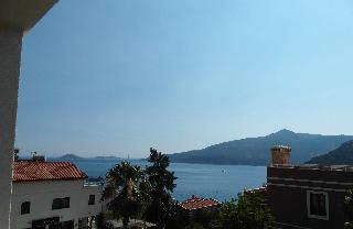 Terrace thumbnail 26