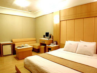 Room
 di Kobos Seoul